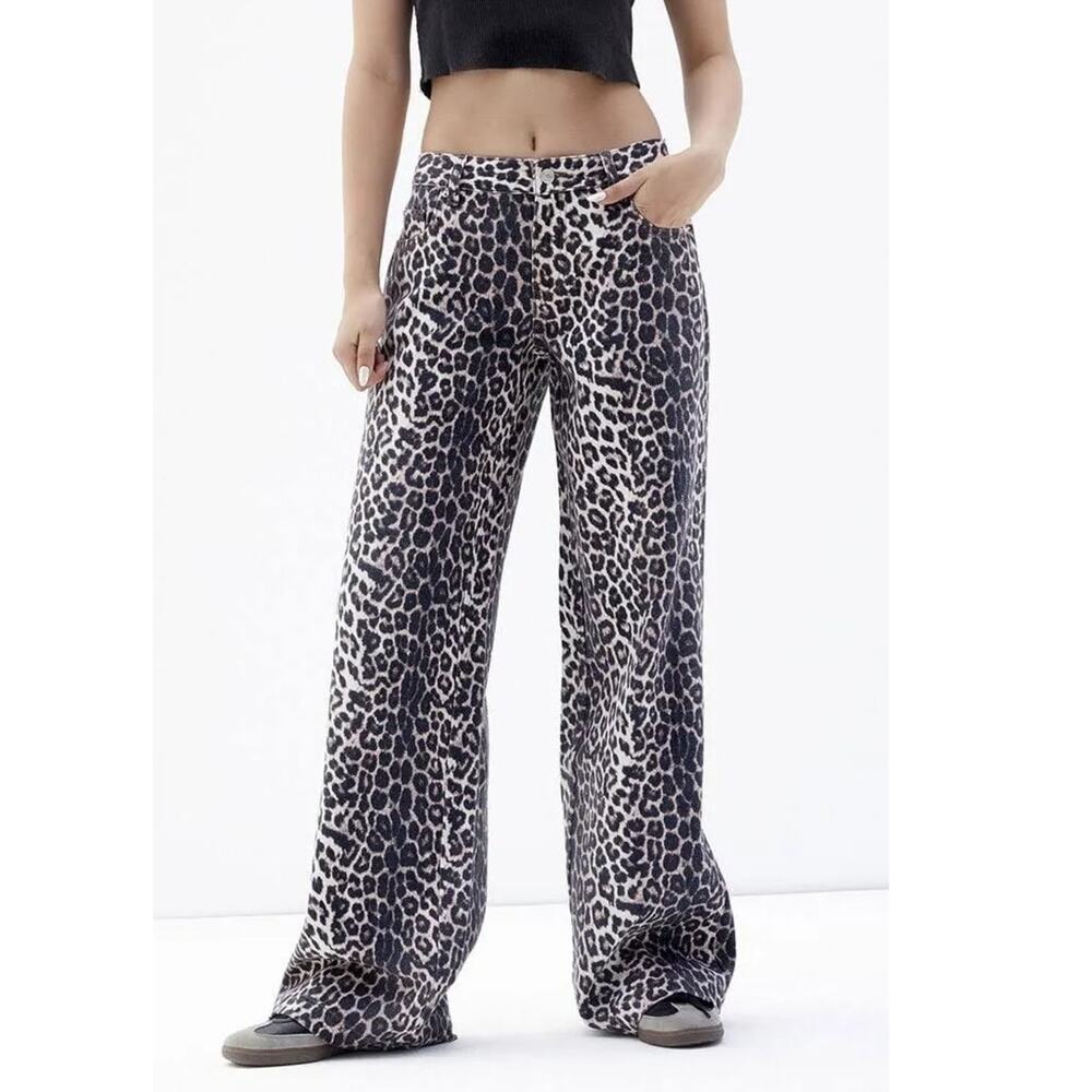 PacSun Casey Leopard Print Rigid Cotton Low Rise Baggy Wide Leg Jeans Size 24